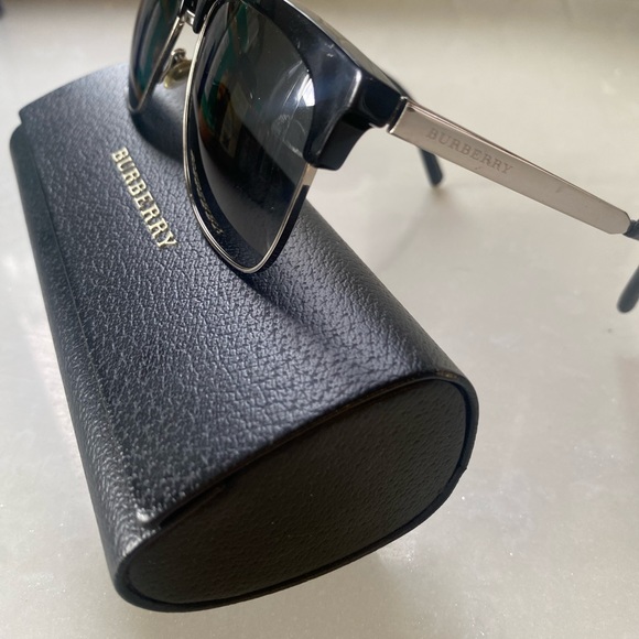 Burberry Sunglasses - Picture 3 of 6